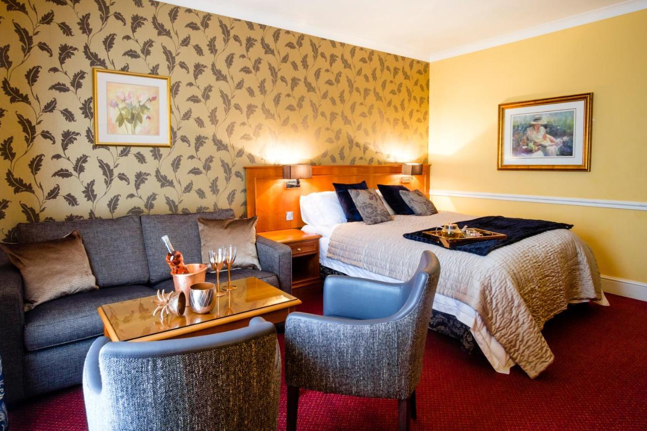The Gretna Chase Hotel ภายนอก รูปภาพ